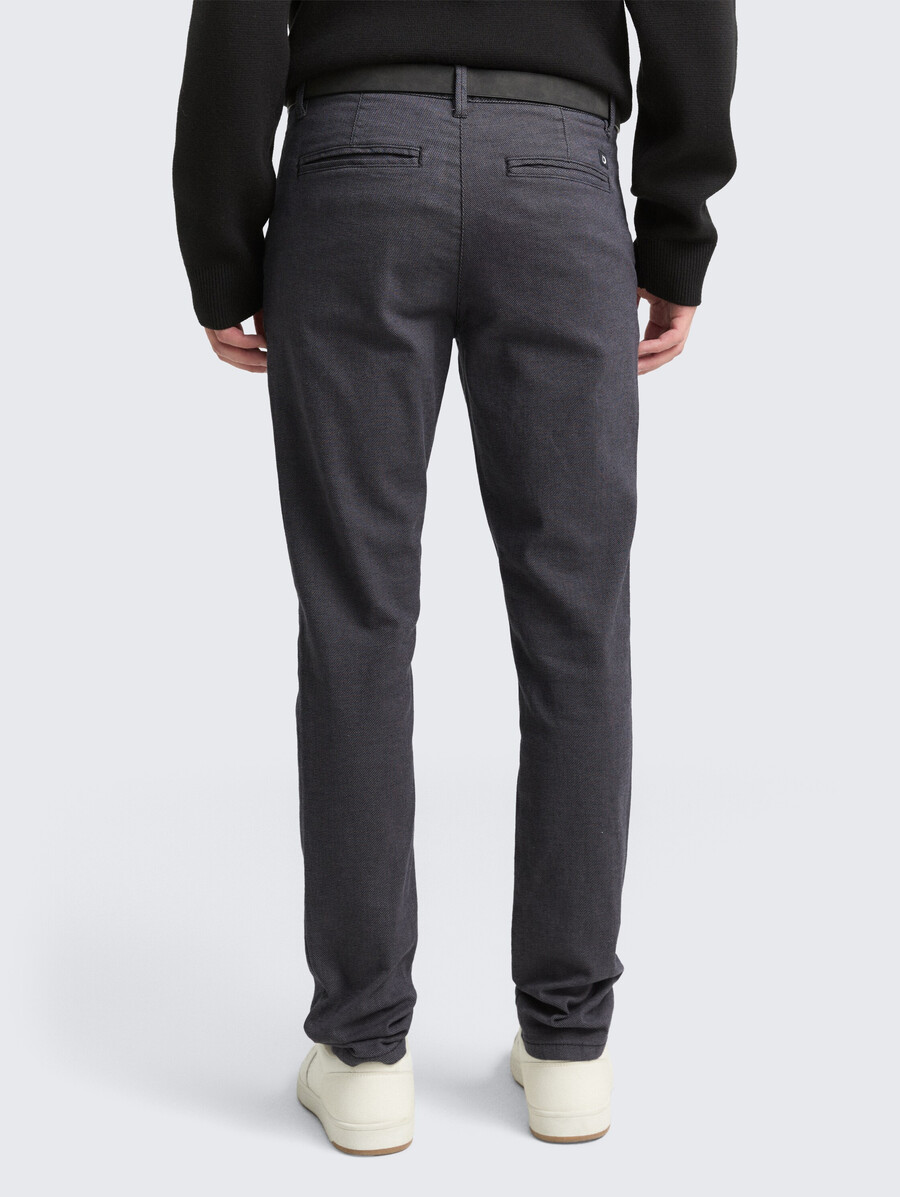 pantalones chinos de corte recto con cinturón