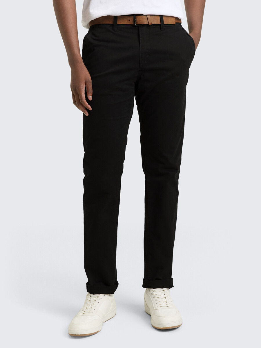 pantalones chinos de corte entallado con cinturón