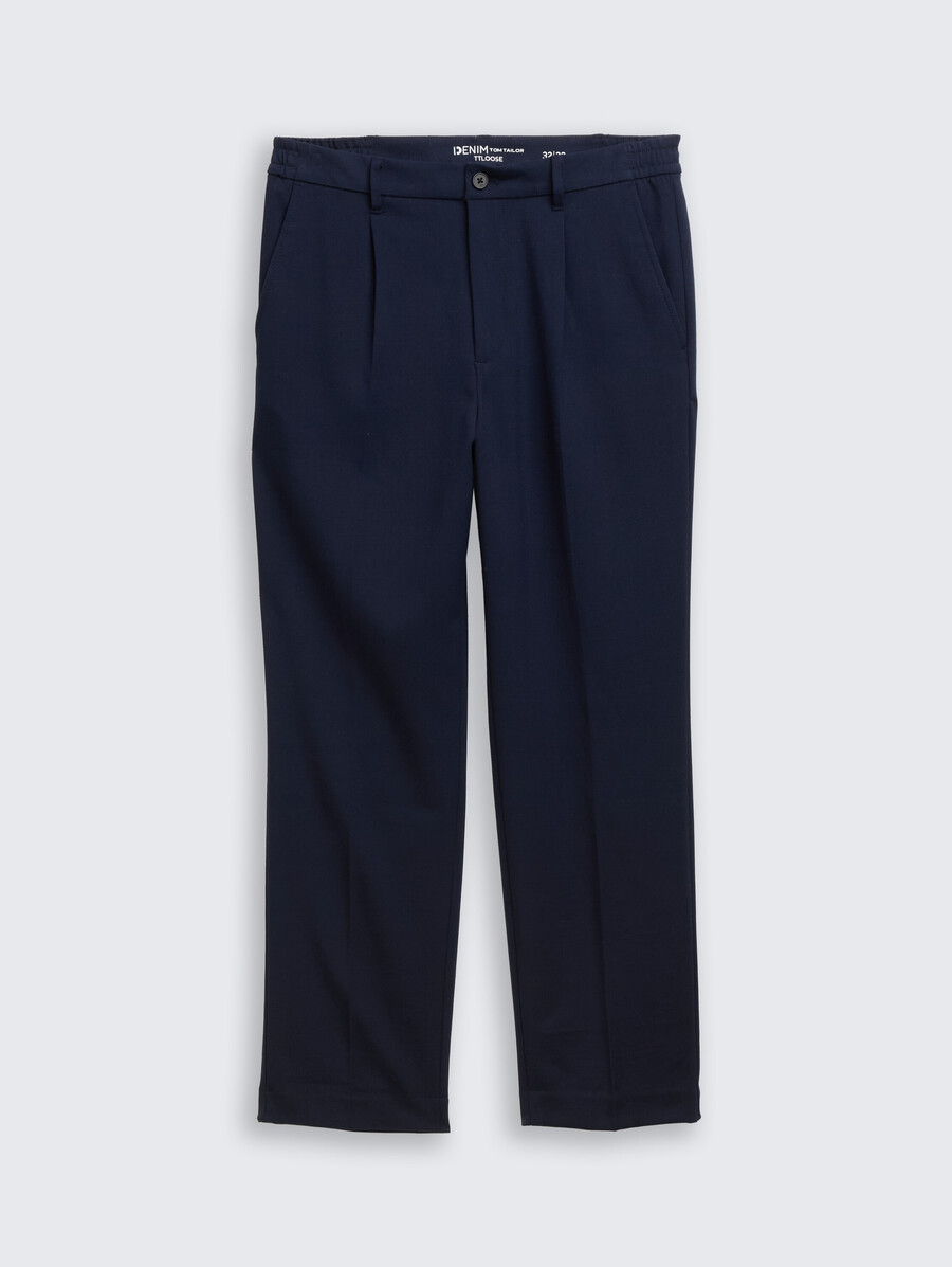 pantalones chinos holgados con pliegue