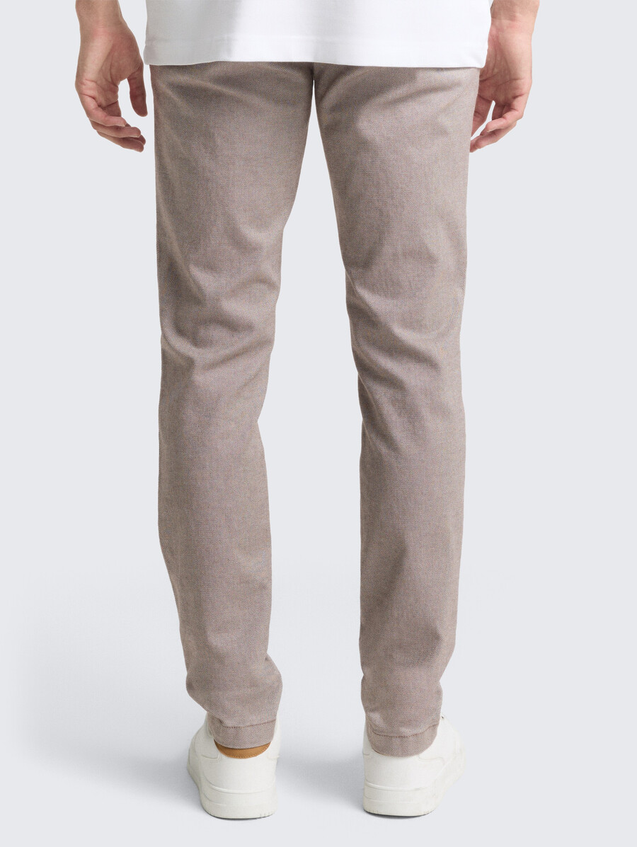 pantalones chinos tttravis slim con cinturón