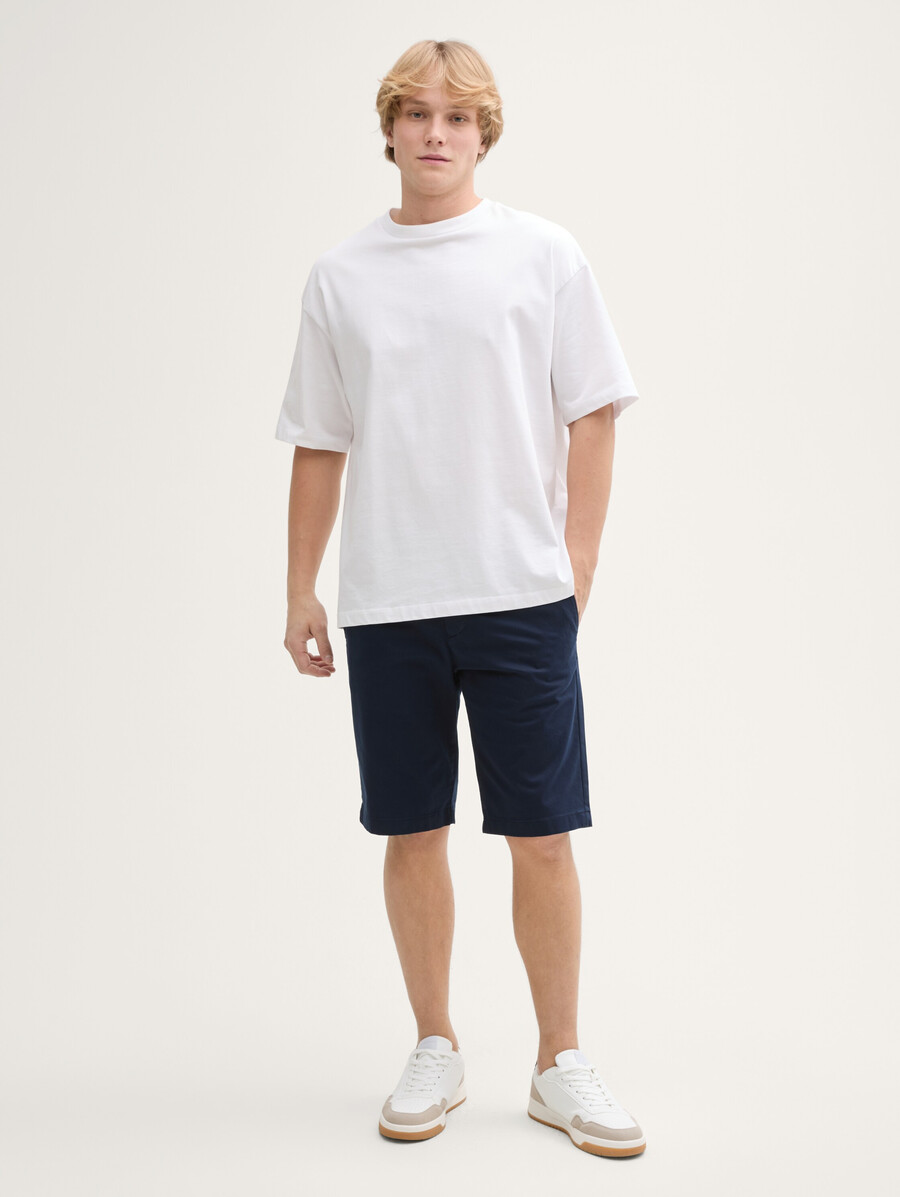 pantalones cortos chinos de corte regular