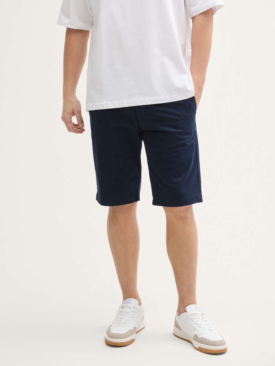 pantalones cortos chinos de corte regular