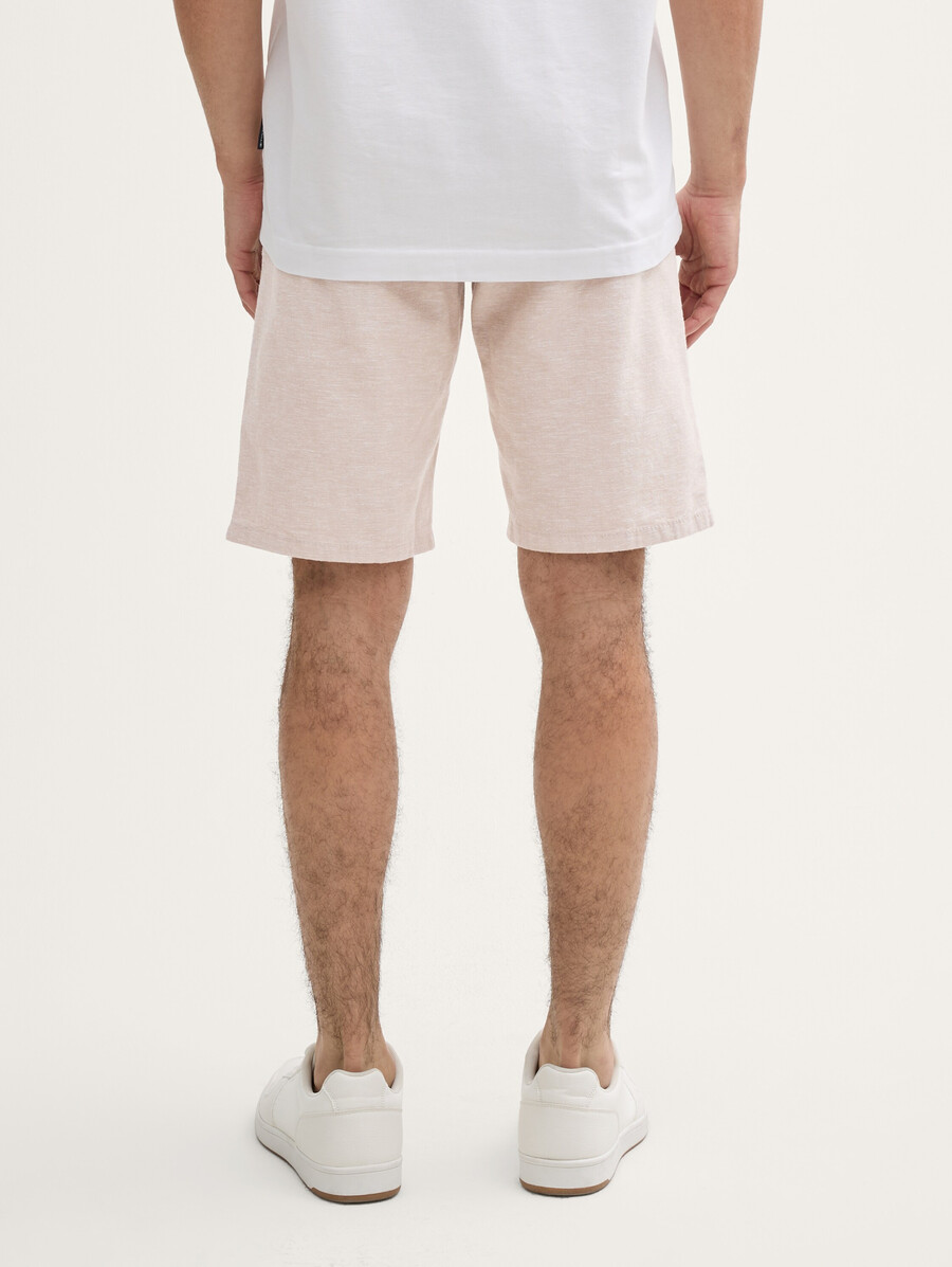 pantalones cortos chinos ajustados con contenido de lino