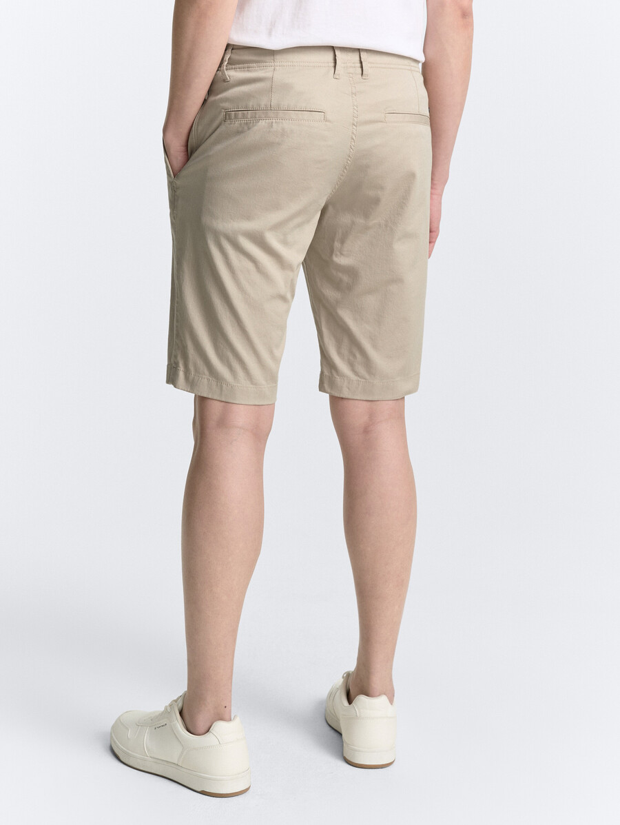 pantalones cortos chinos ligeros con cordón