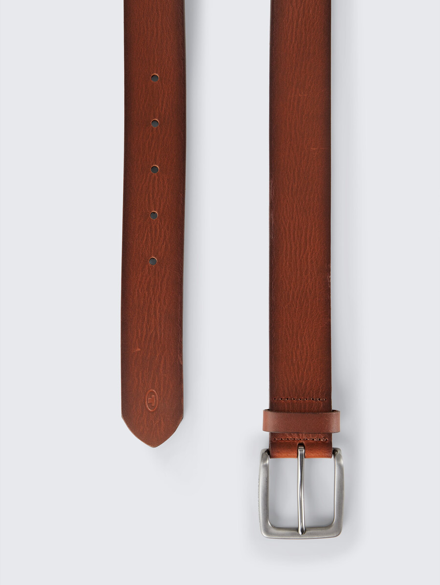 cinturón de cuero ttscott con hebilla cuadrada