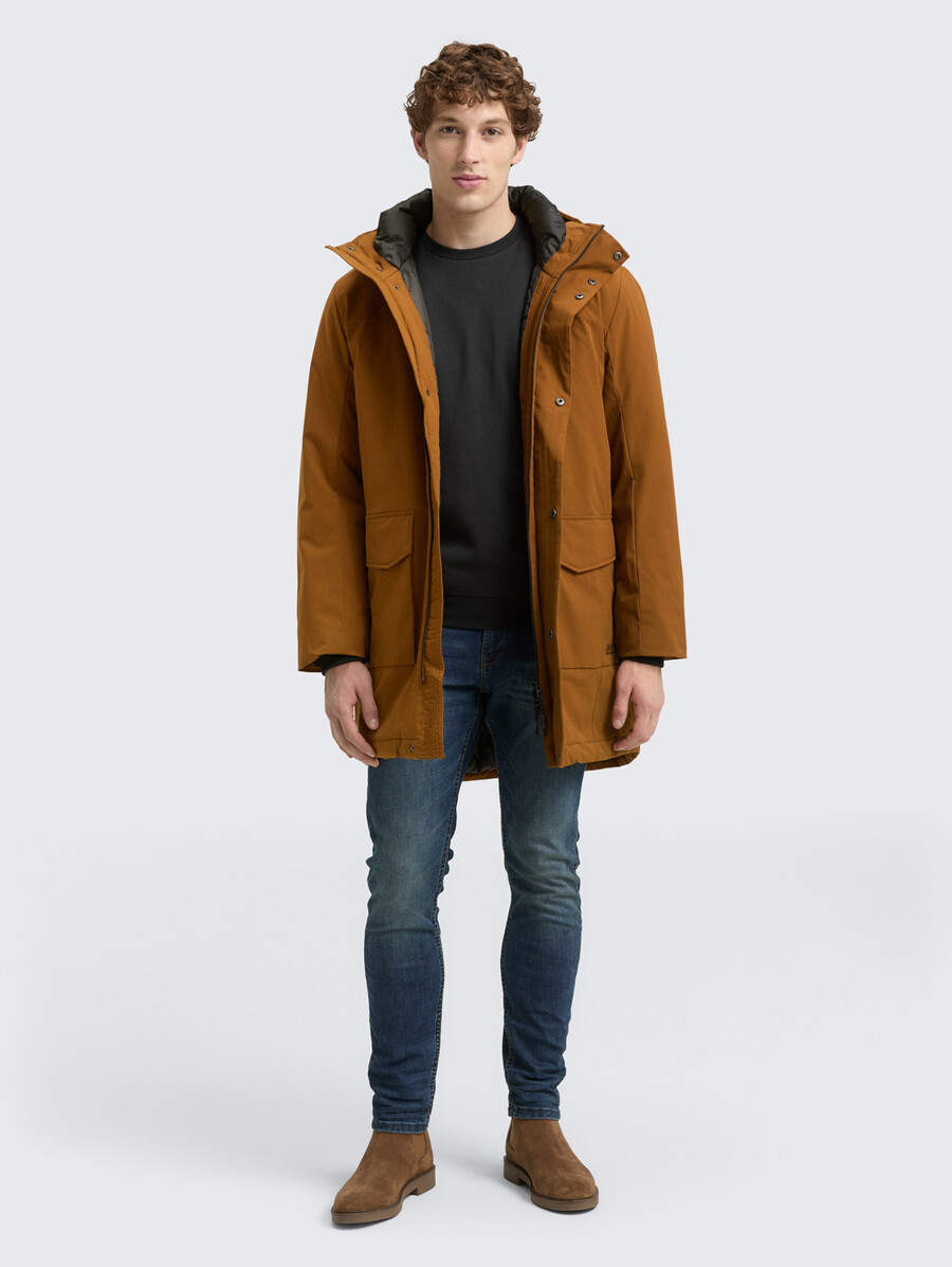 parka con función repelente al agua