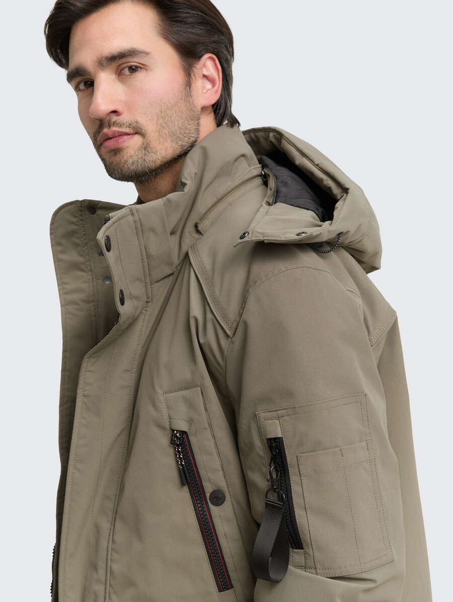 parka ártica con capucha desmontable