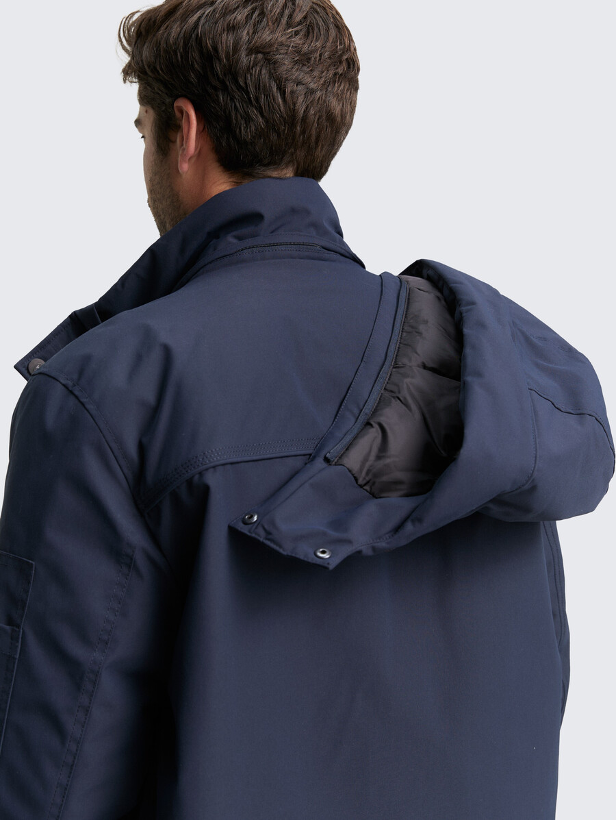 parka ártica con capucha desmontable