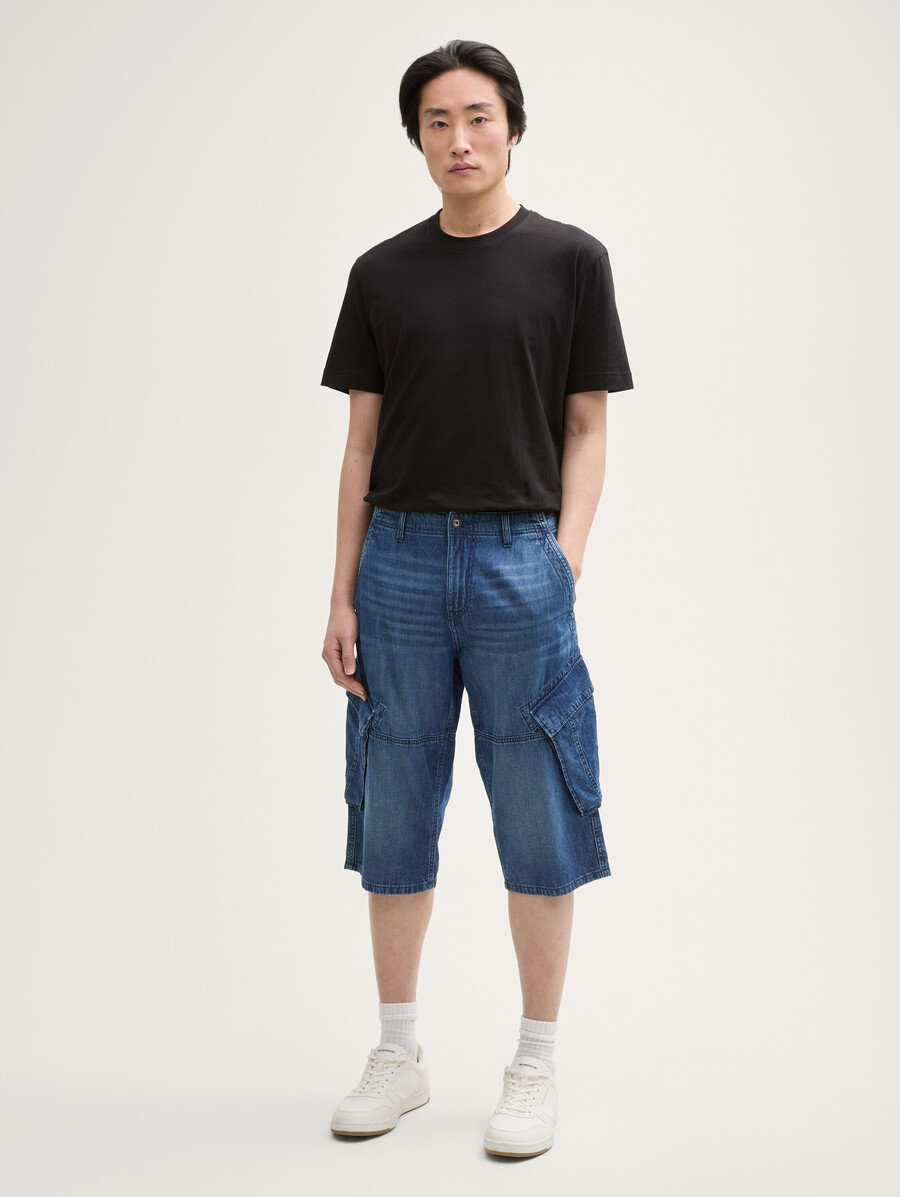 pantalones cortos vaqueros holgados por encima de la rodilla ttmorris