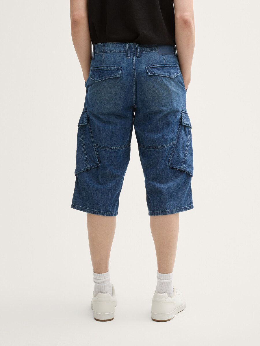 pantalones cortos vaqueros holgados por encima de la rodilla ttmorris