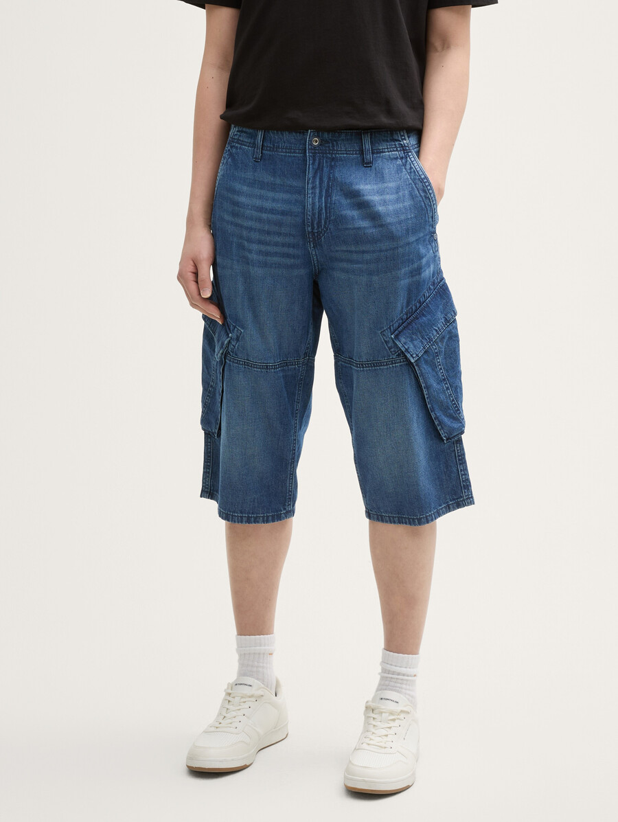 pantalones cortos vaqueros holgados por encima de la rodilla ttmorris