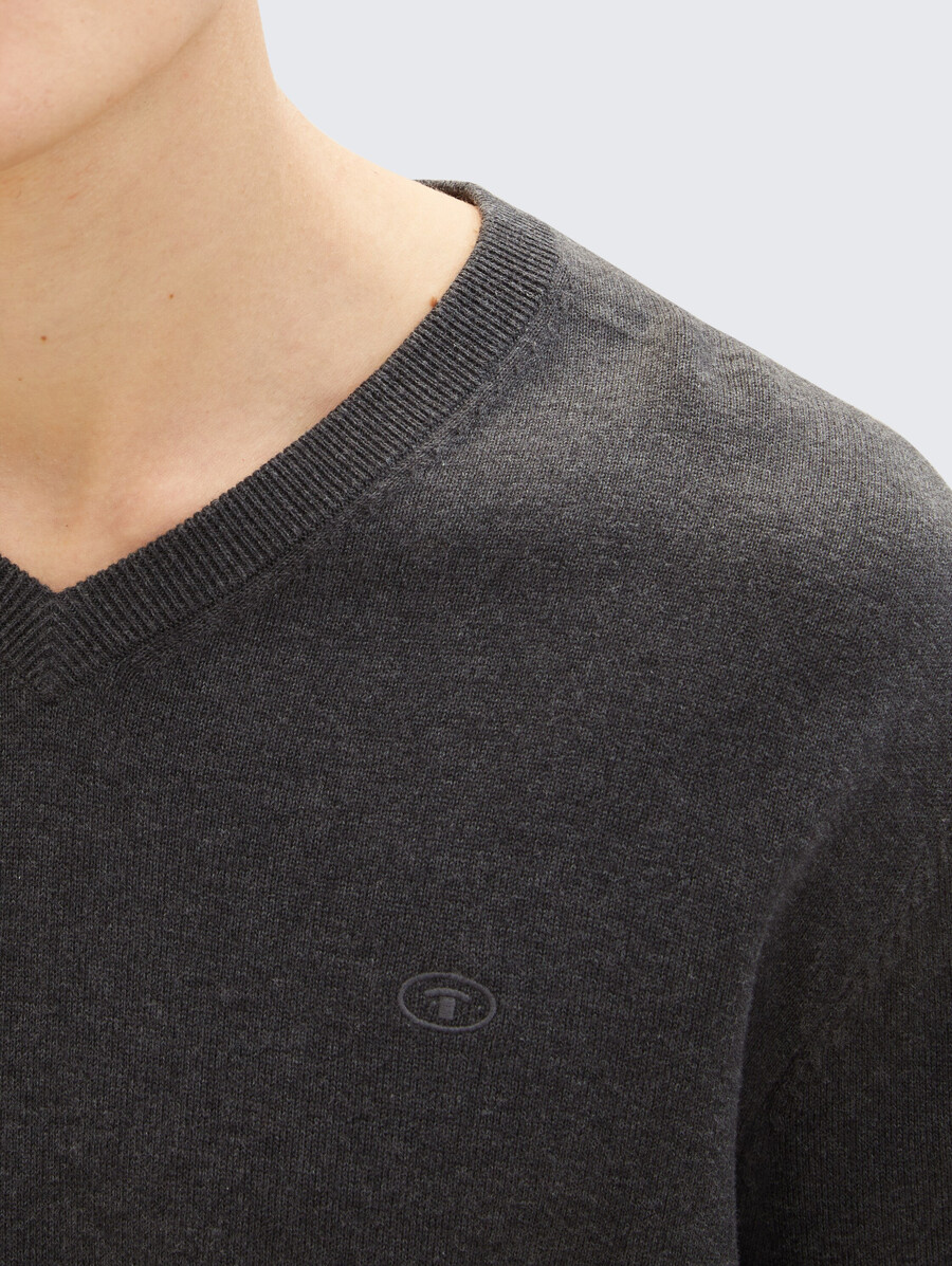 jersey de punto con cuello en v