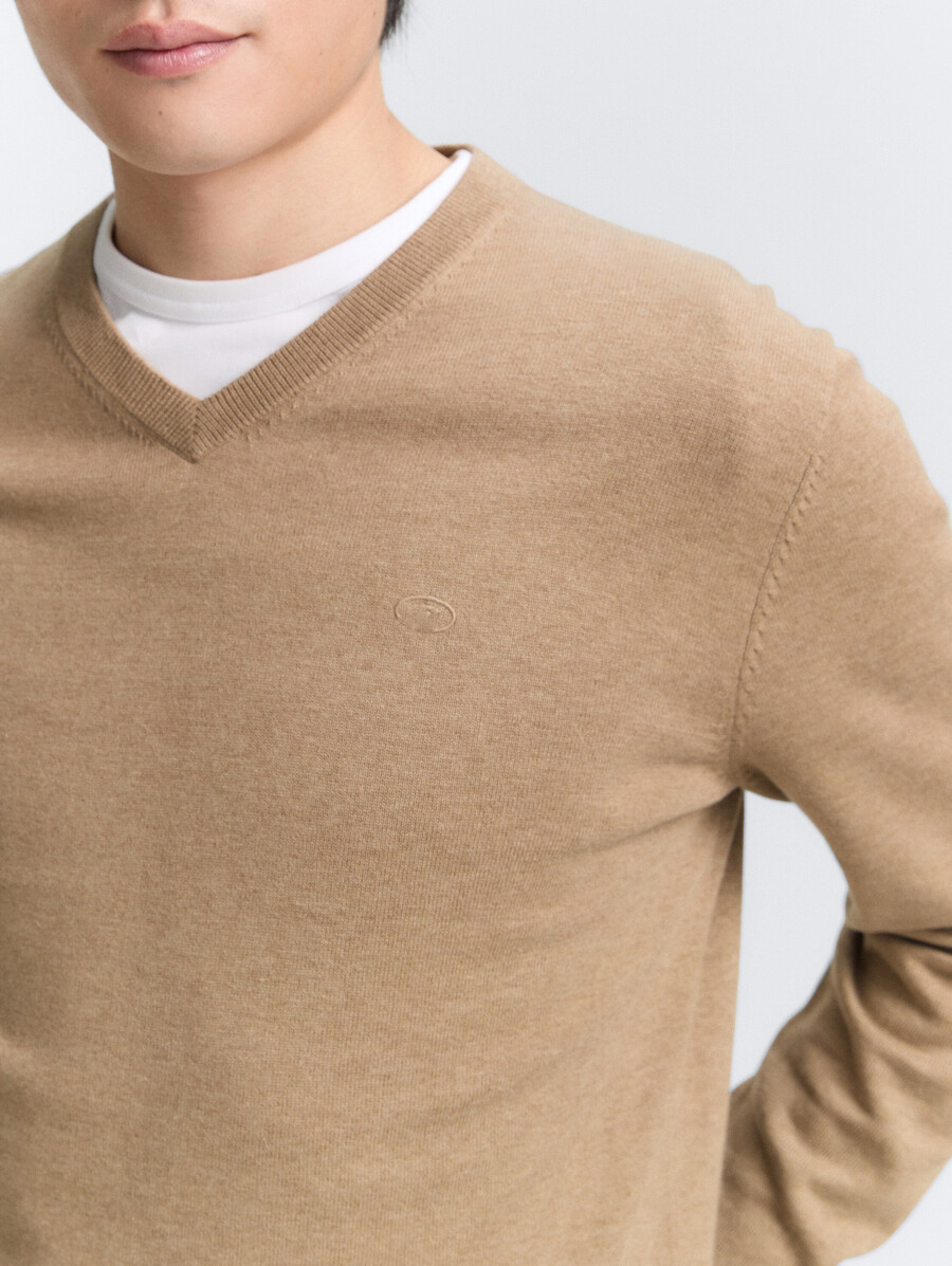 jersey de punto con cuello en v