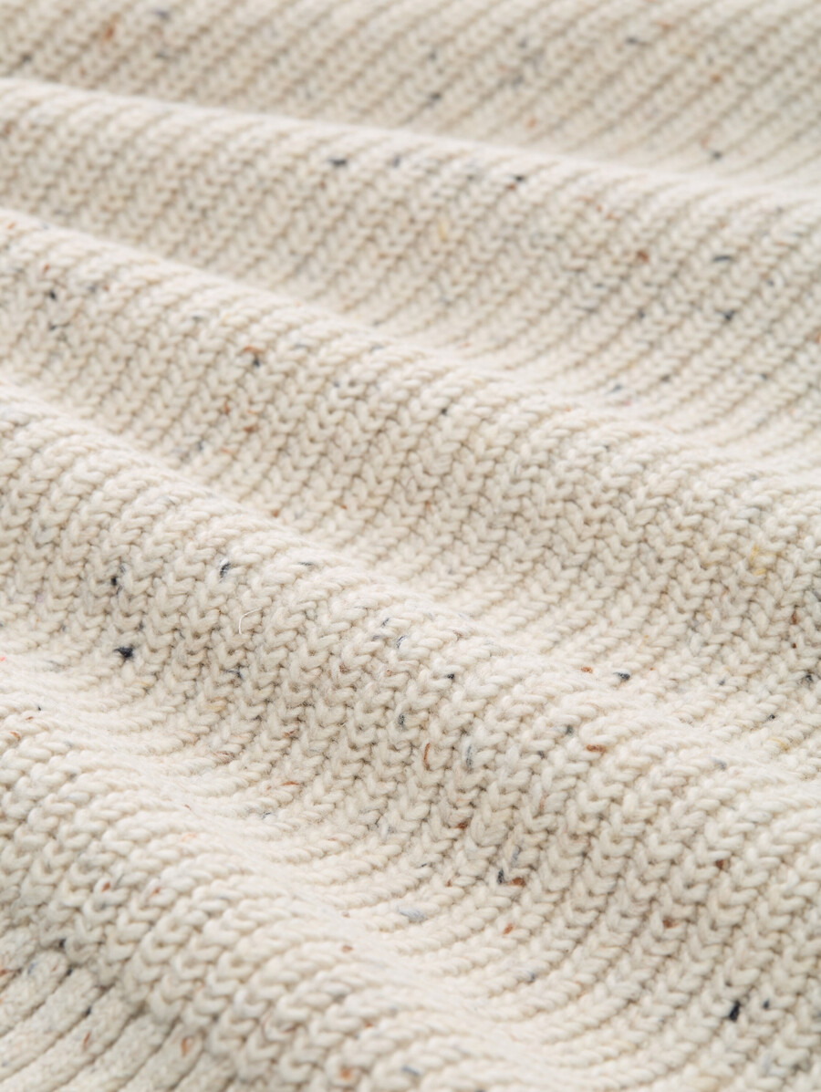 jersey de punto con texturas mixtas
