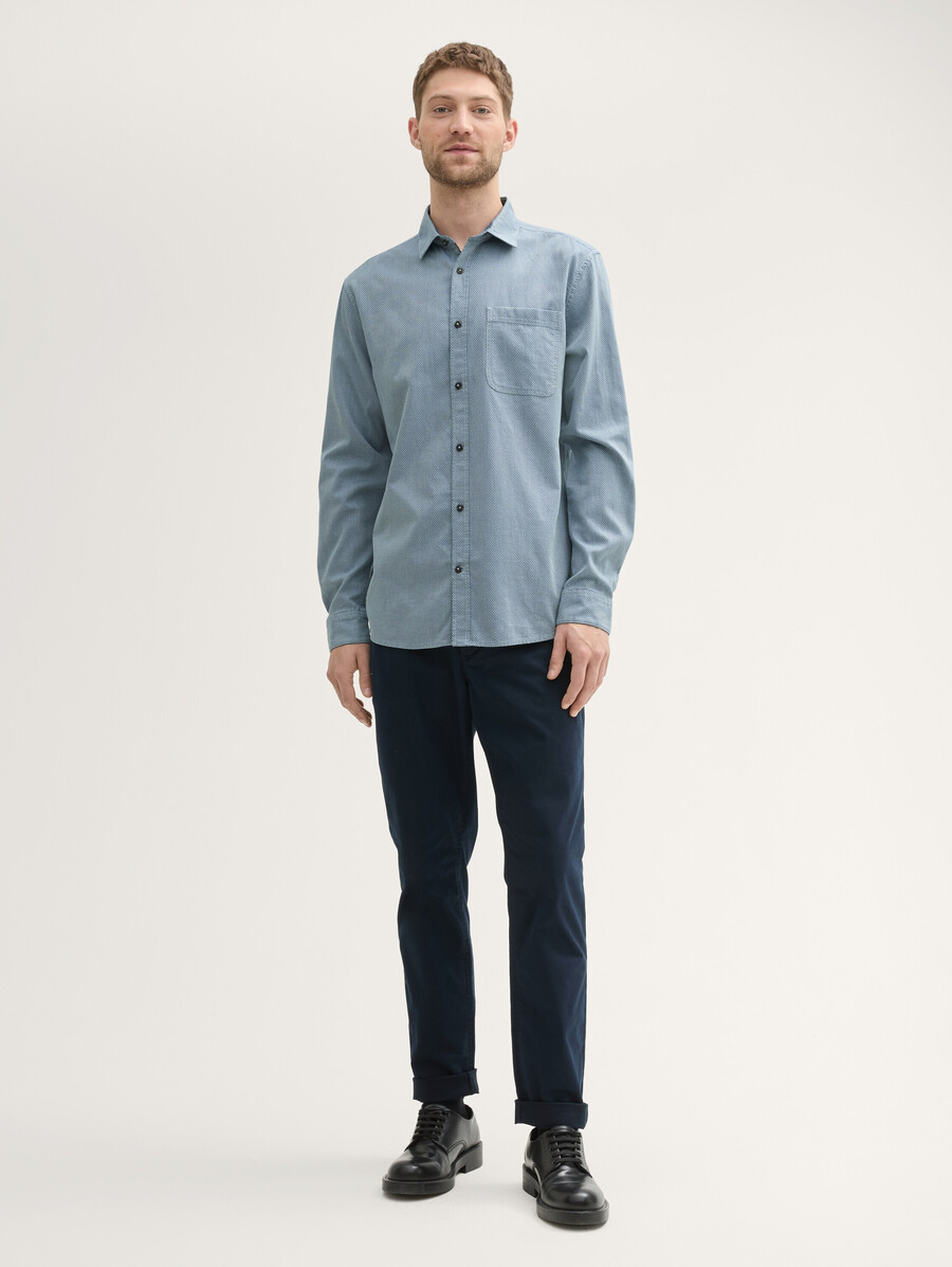 camisa estampada con bolsillo en el pecho