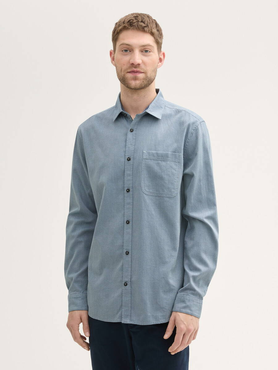 camisa estampada con bolsillo en el pecho