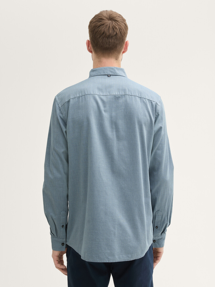 camisa estampada con bolsillo en el pecho