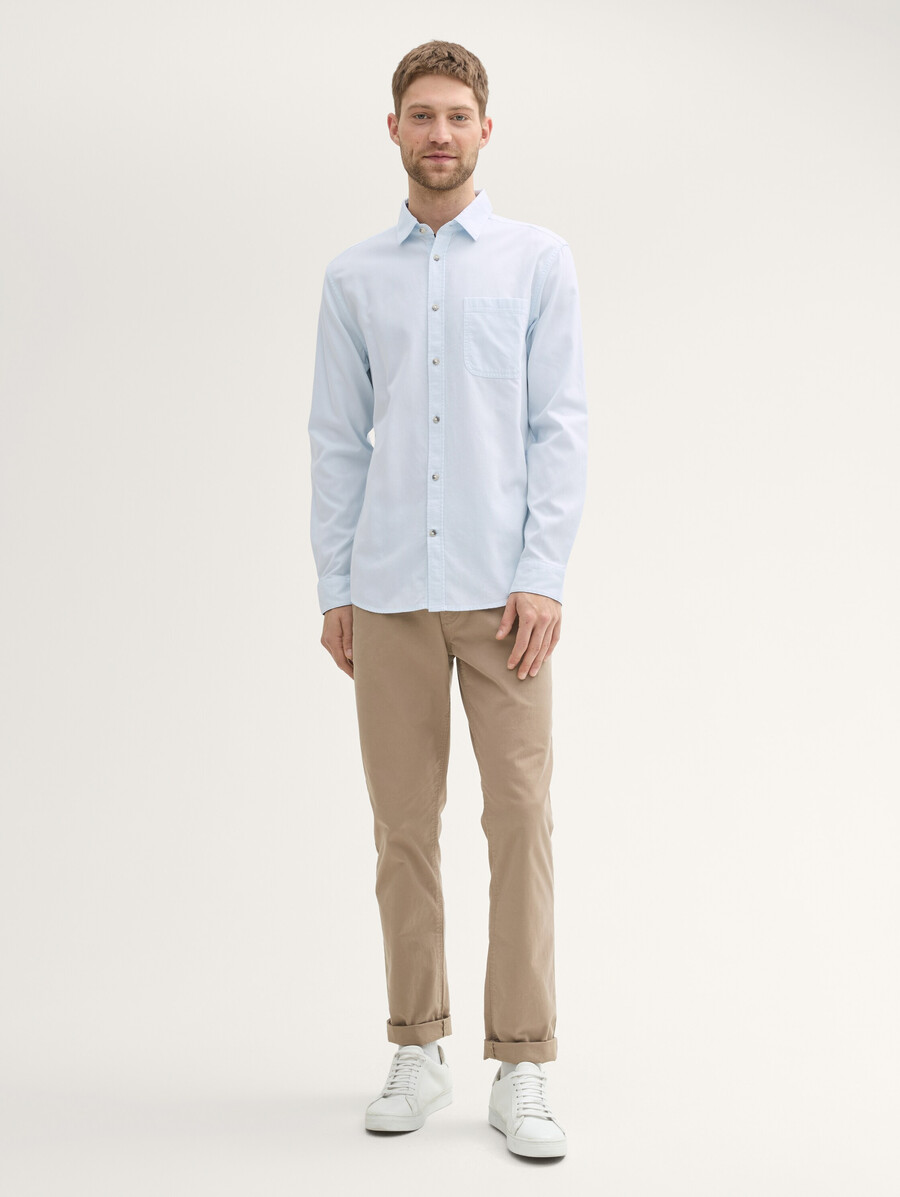 camisa estampada con bolsillo en el pecho