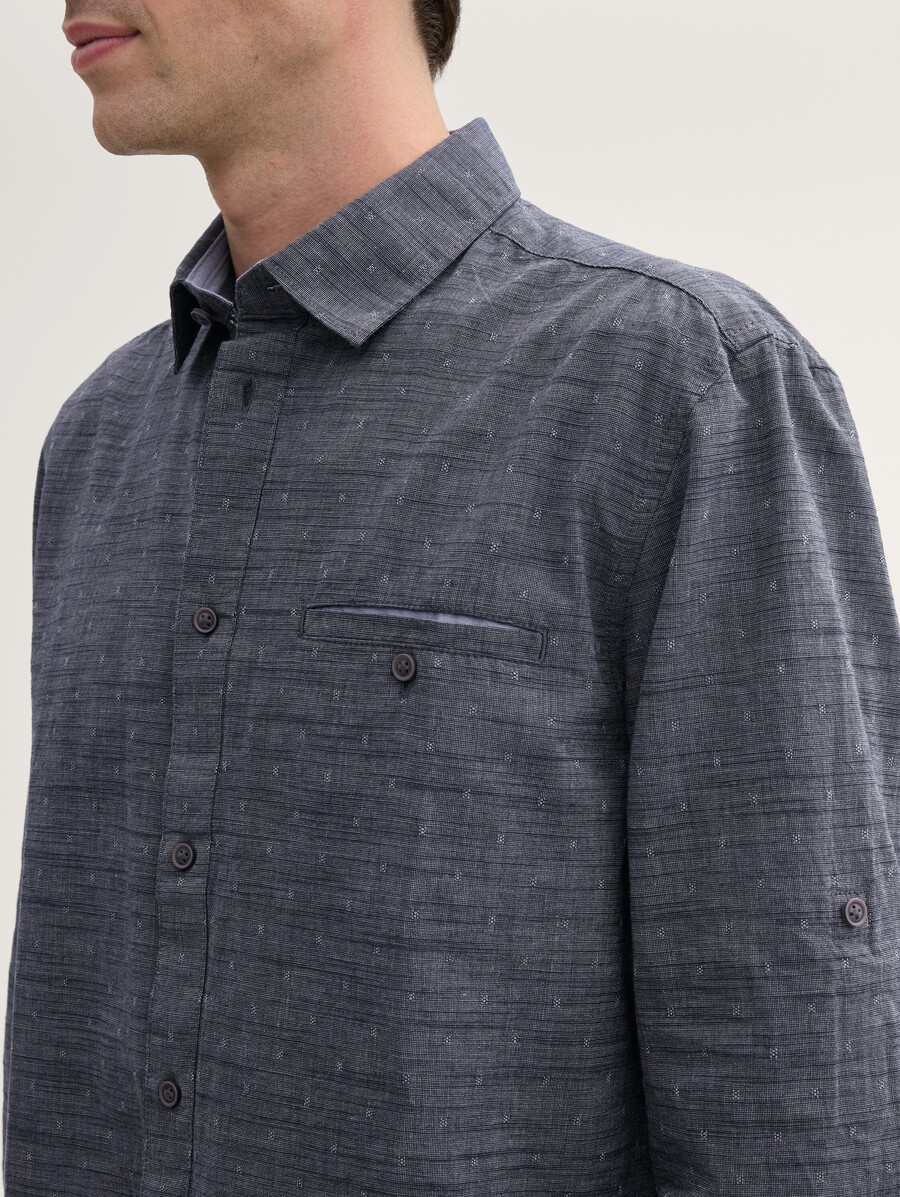 camisa de corte regular con función de dobladillo