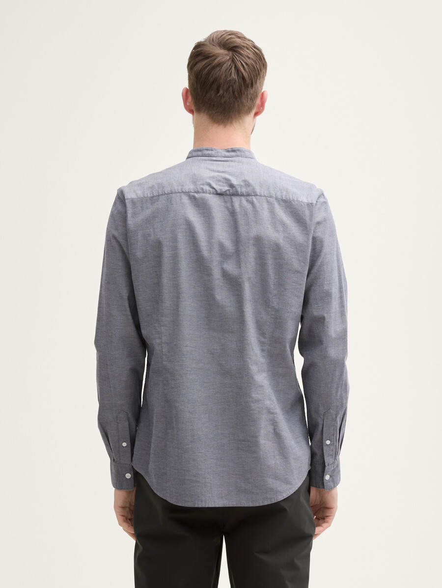 camisa oxford entallada con bolsillo en el pecho