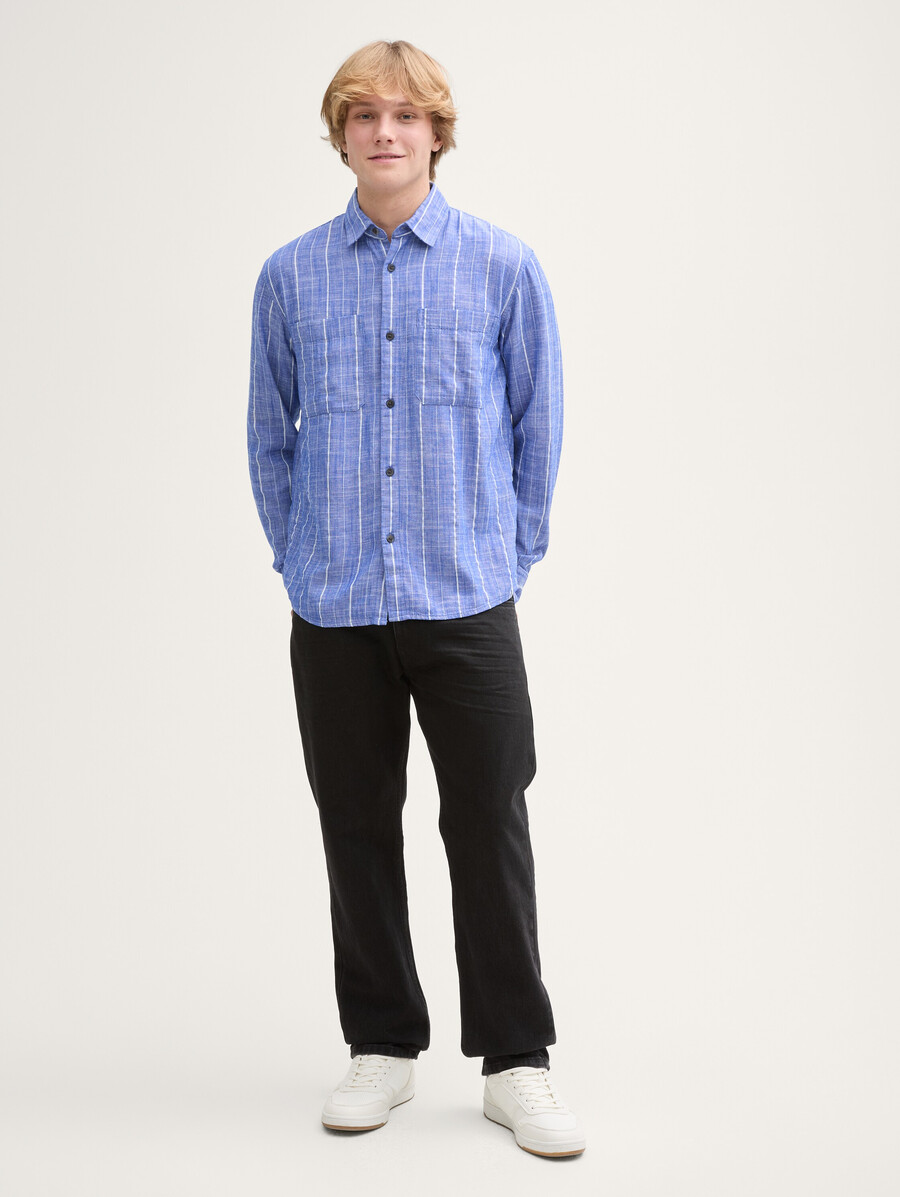 camisa de corte relajado con contenido de lino