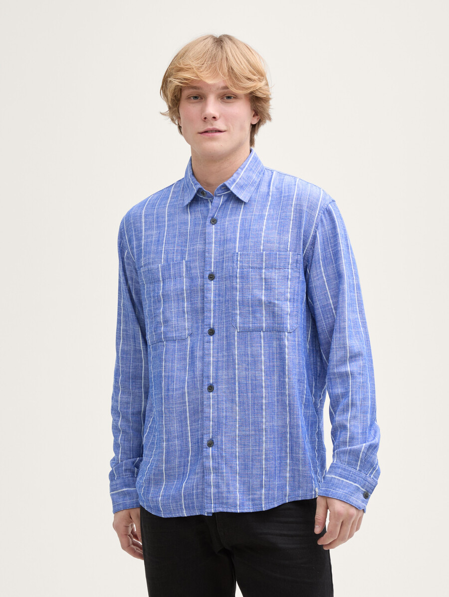 camisa de corte relajado con contenido de lino