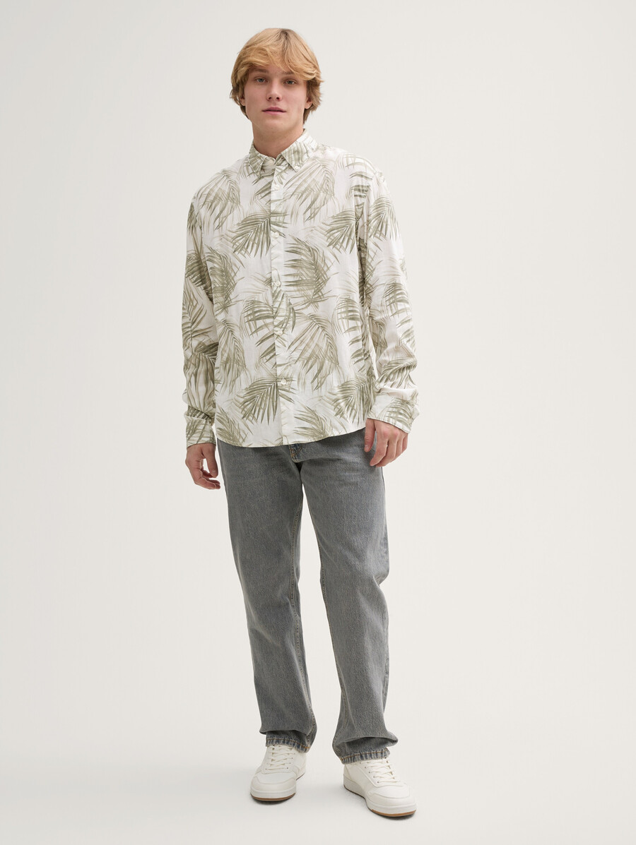 camisa de corte relajado con contenido de lino
