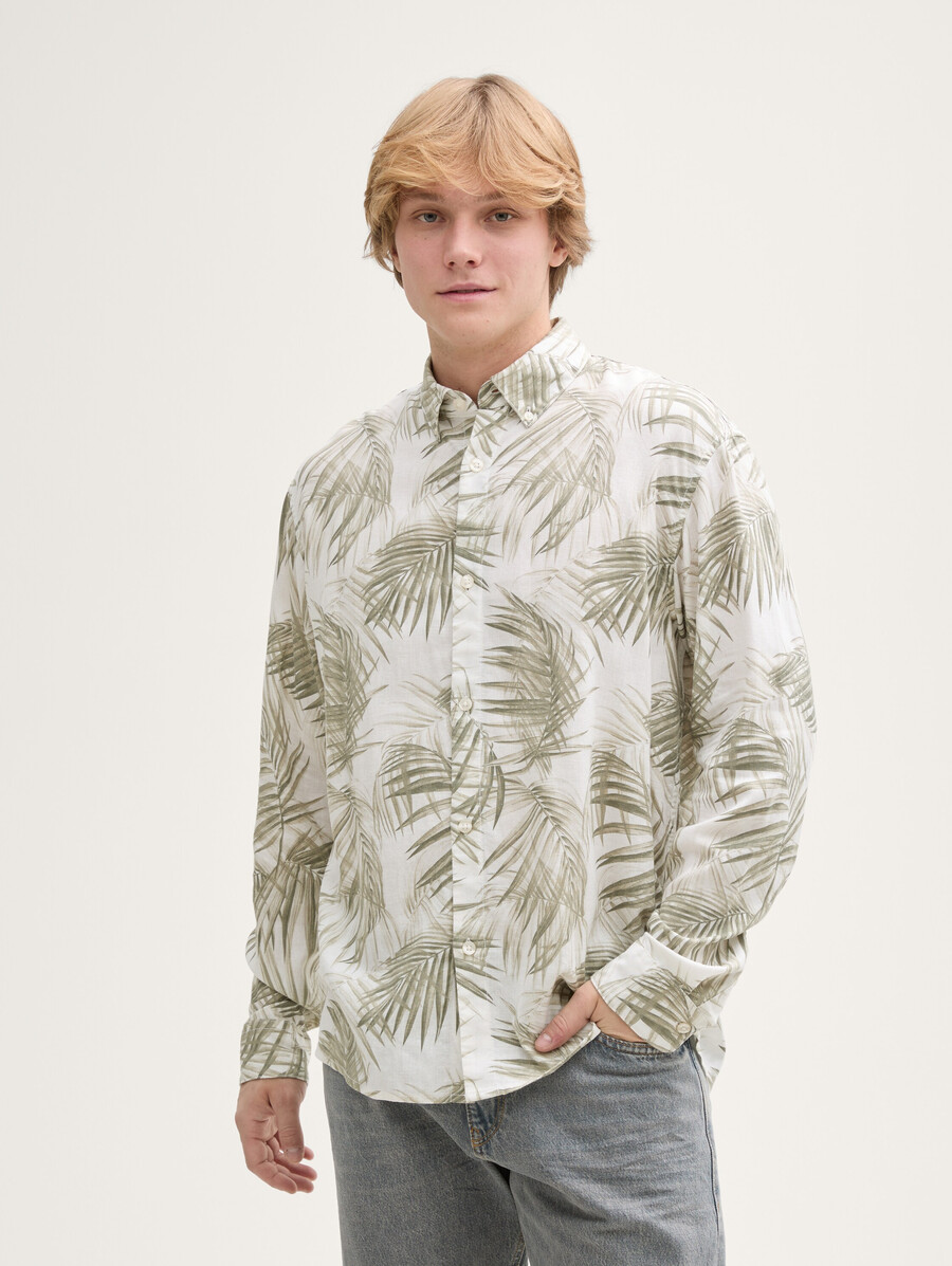 camisa de corte relajado con contenido de lino