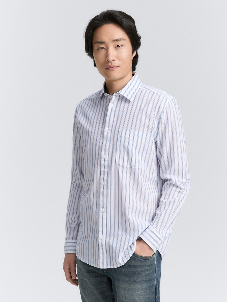 camisa de corte regular con estampado de rayas