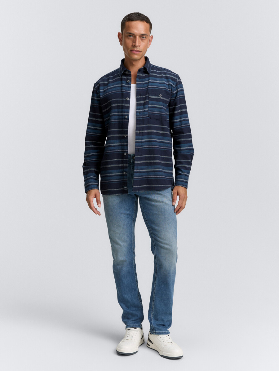 camisa de corte cómodo con estampado de rayas