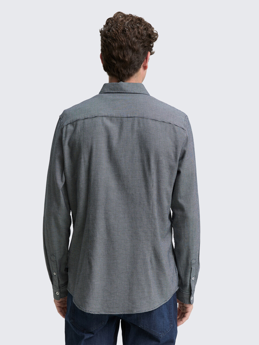 camisa slim fit con elástico