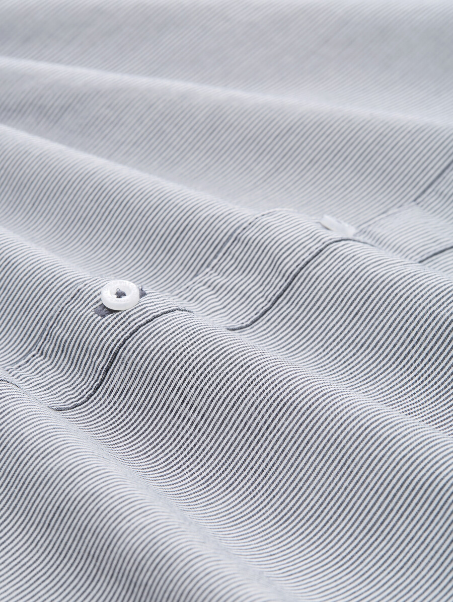 camisa de algodón ajustada