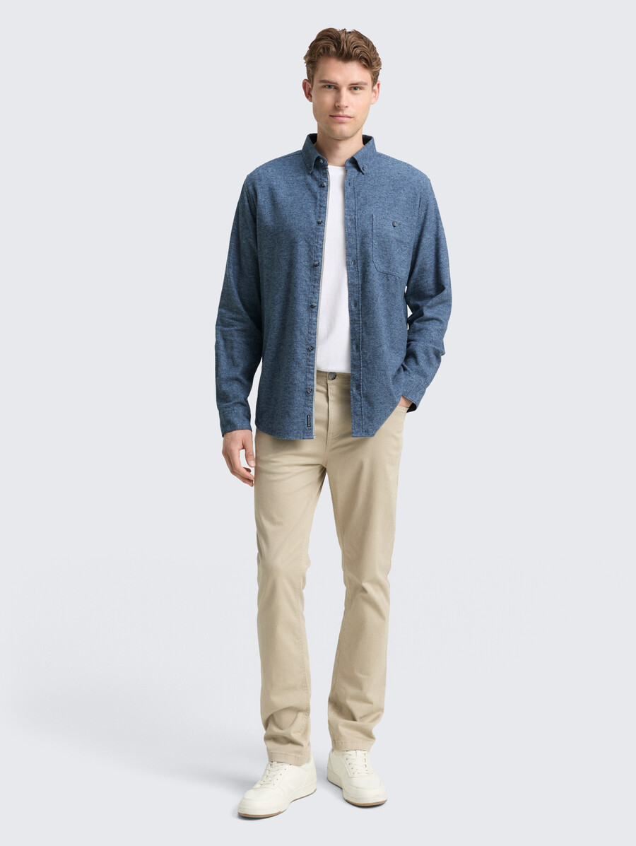 camisa de tacto suave y corte regular con aspecto jaspeado
