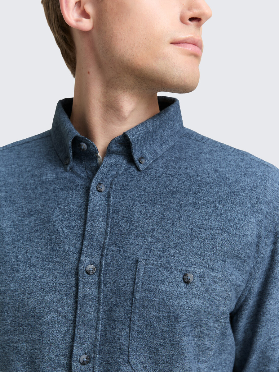 camisa de tacto suave y corte regular con aspecto jaspeado