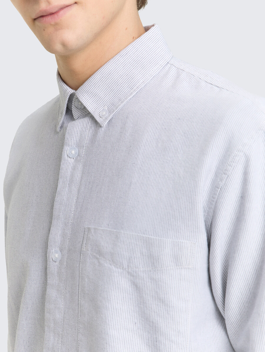 camisa de algodón de corte relajado