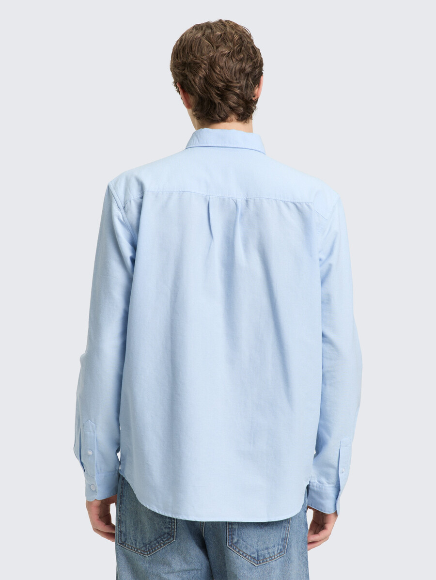camisa de algodón de corte relajado