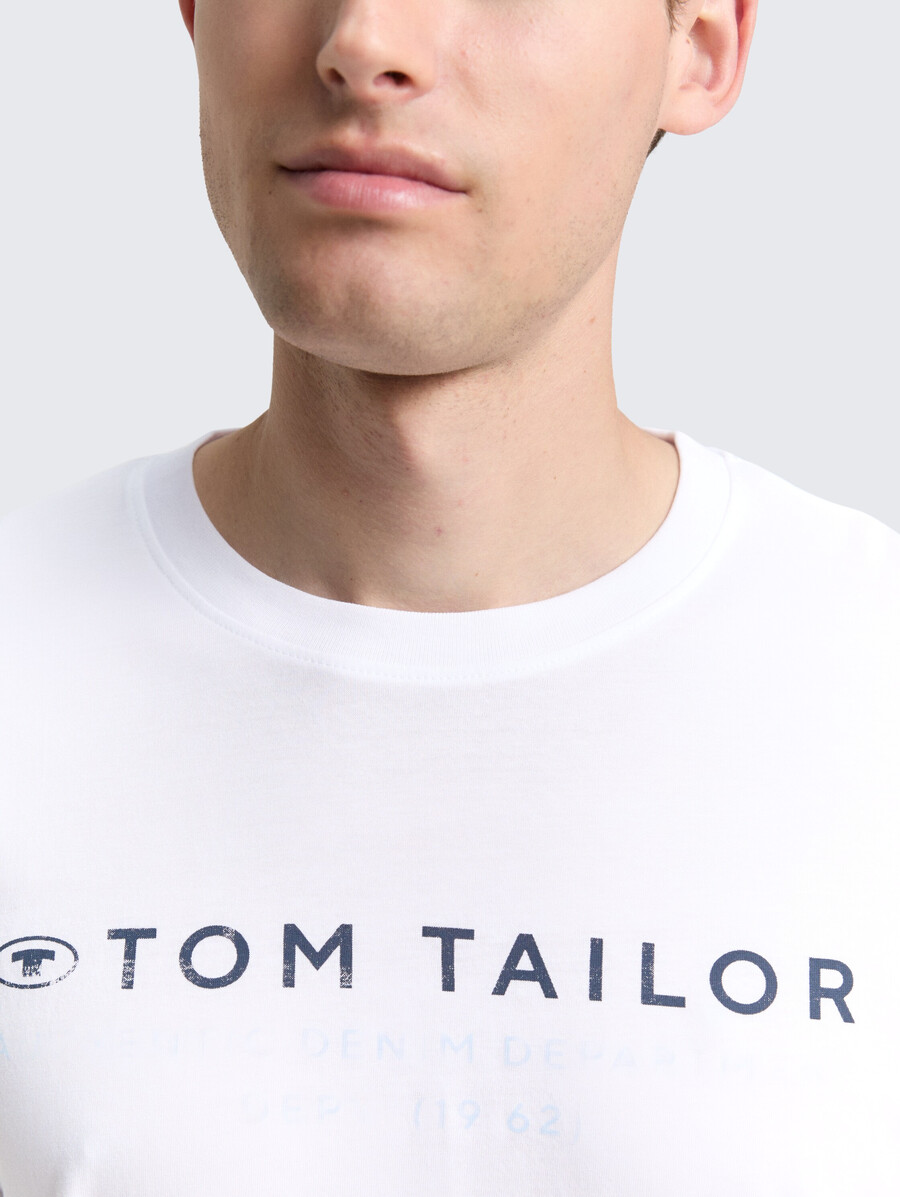 camisa de manga larga con estampado de logotipo