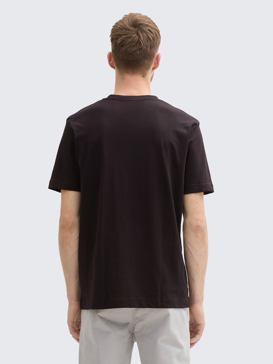 camiseta básica en pack de 2 con escote en pico