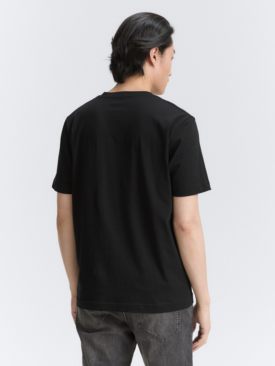 camisetas con cuello en v en pack de 2