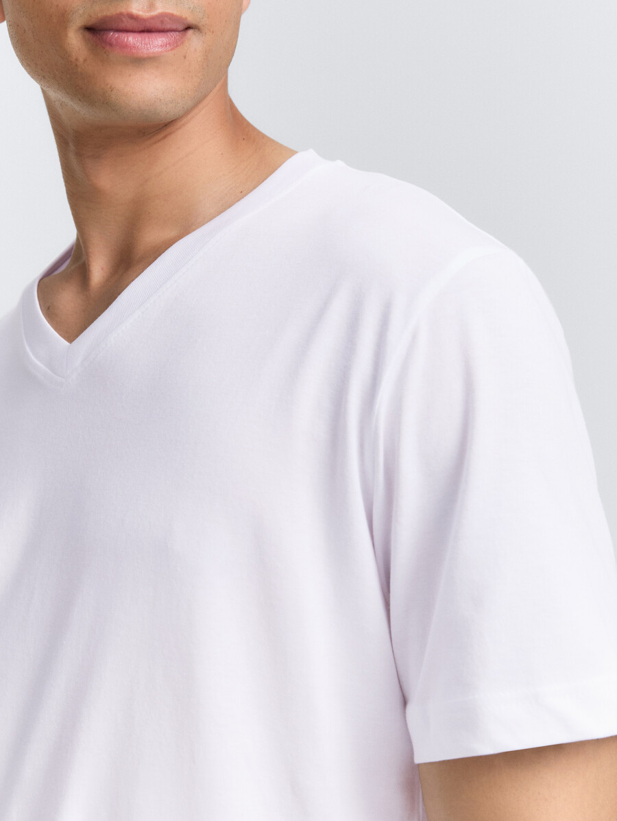 camisetas con cuello en v en pack de 2