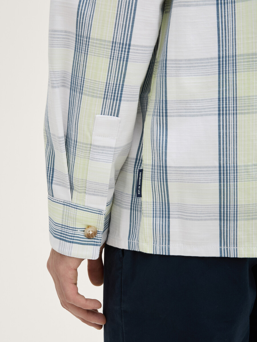 sobrecamisa con estampado de cuadros
