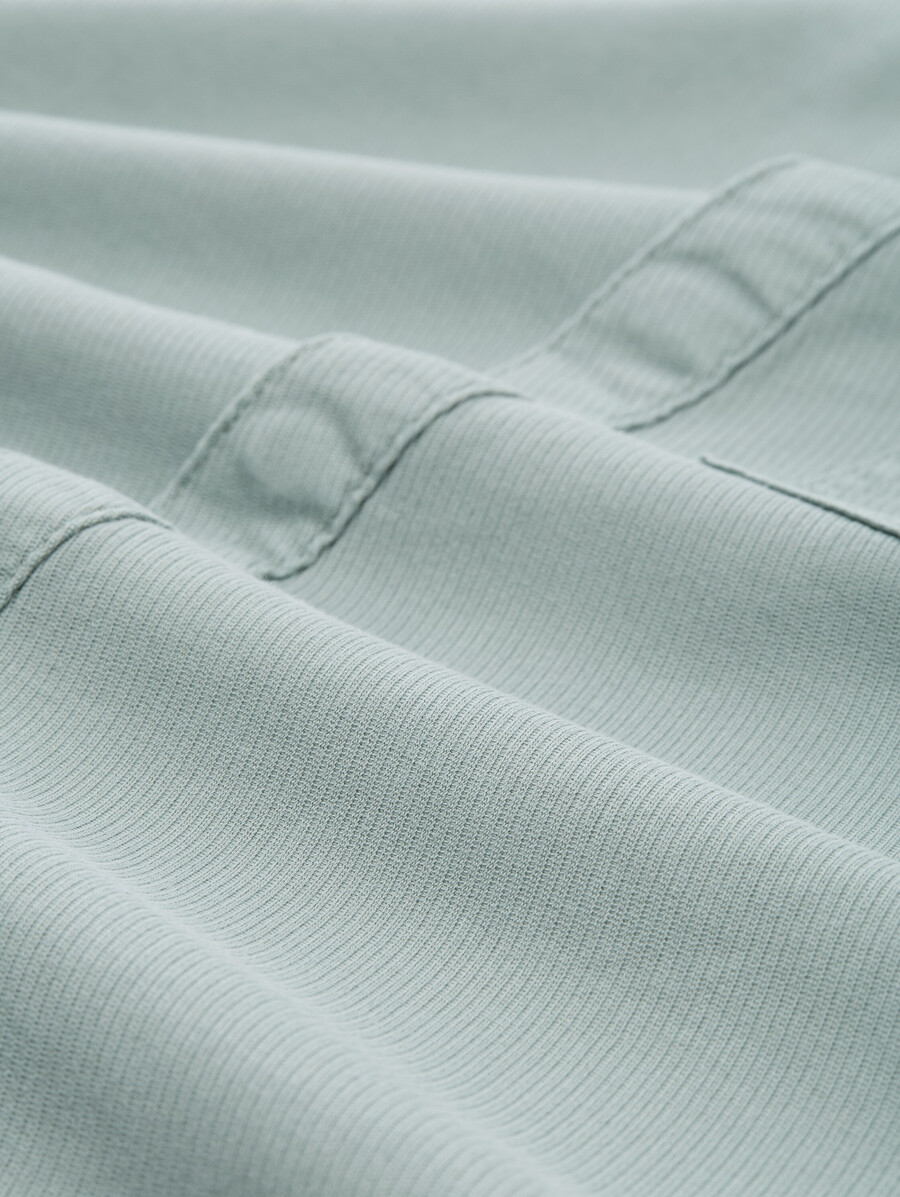 camisa tipo sobrecamisa con mangas cortas