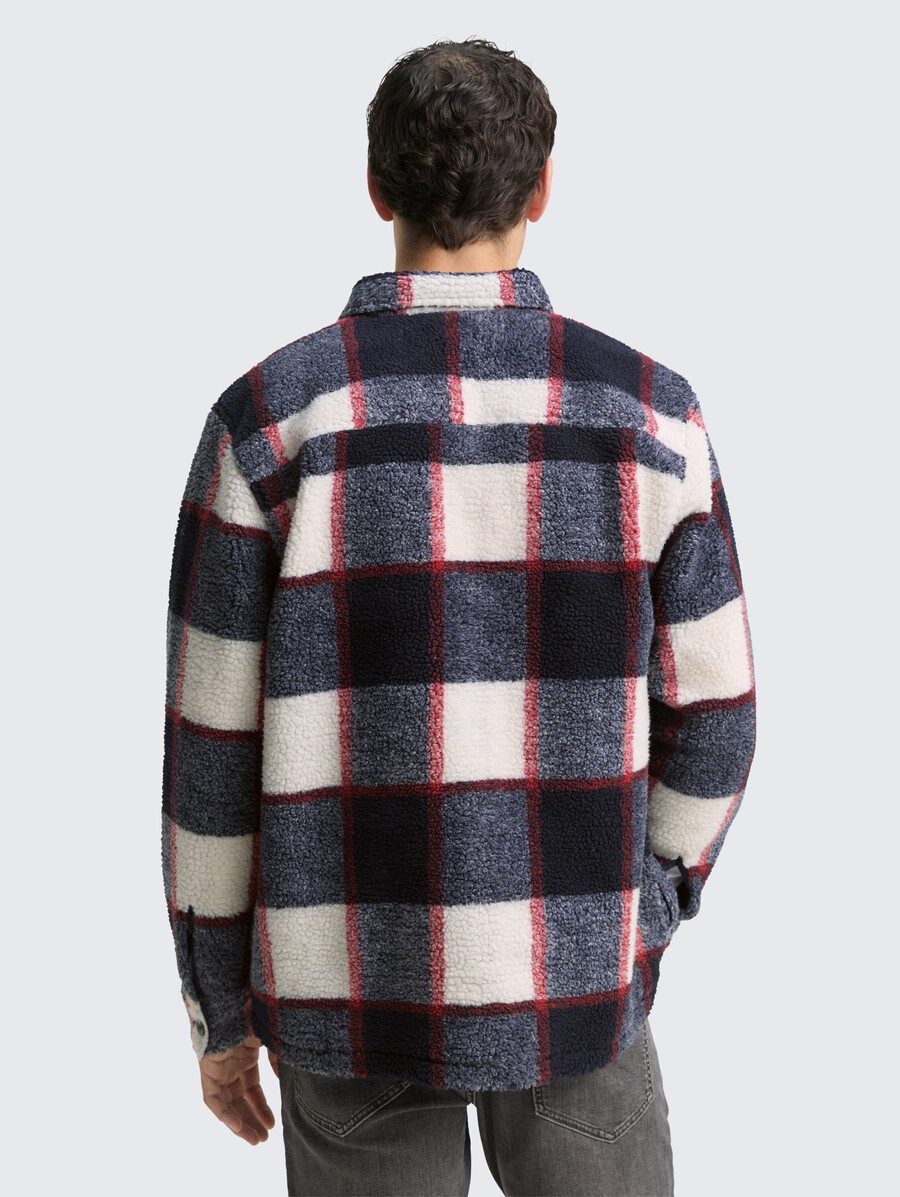 sobrecamisa de peluche con estampado de cuadros