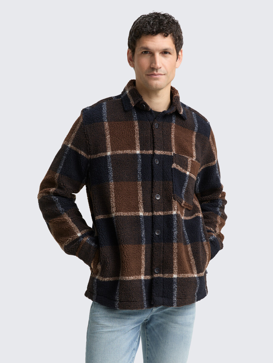 sobrecamisa de peluche con estampado de cuadros