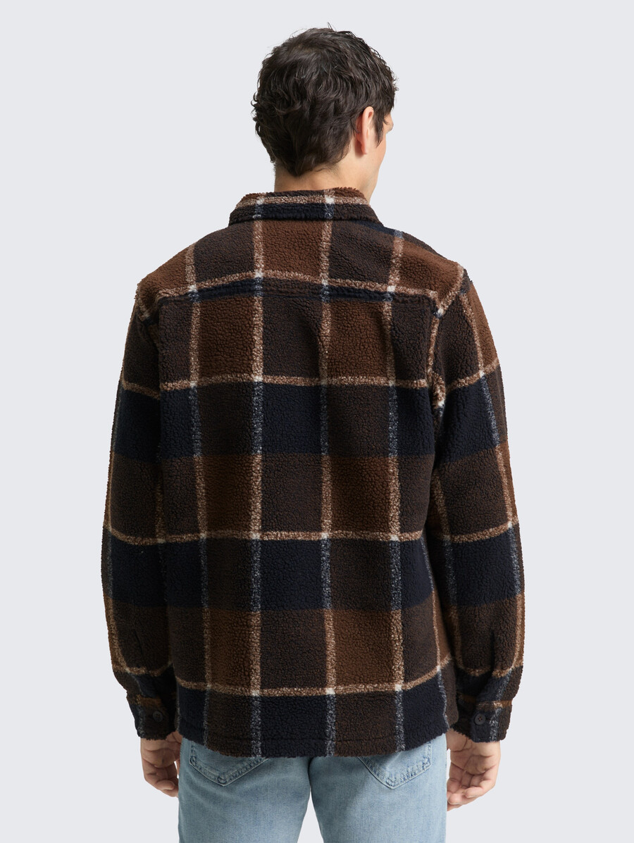 sobrecamisa de peluche con estampado de cuadros