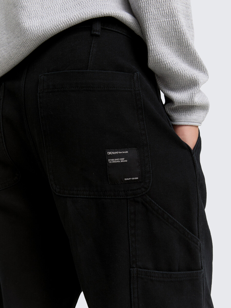 vaqueros holgados de look utilitario