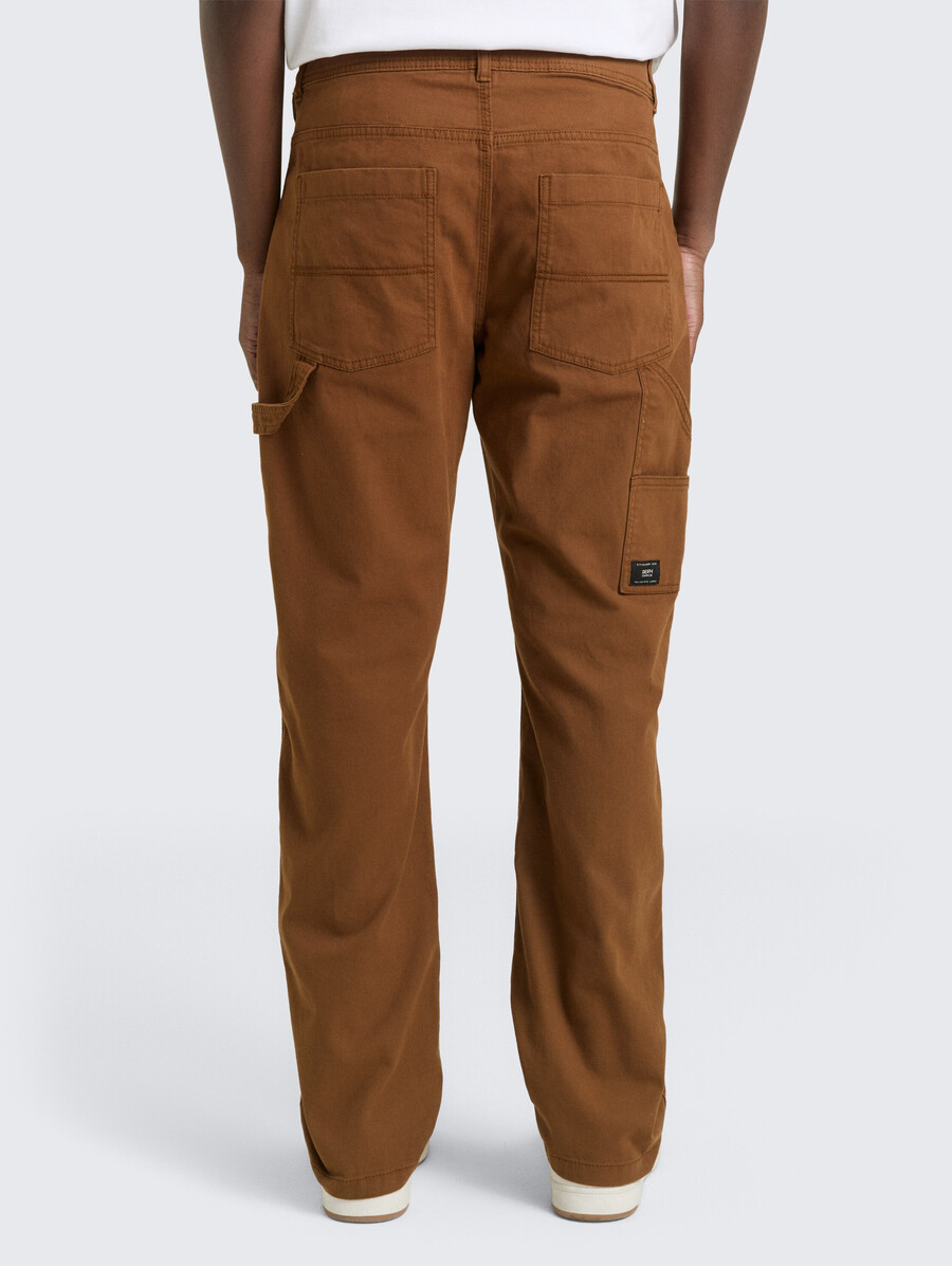 pantalones estilo utilitario ttloose