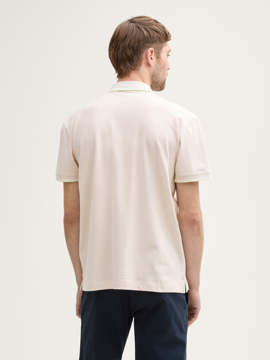 polo de piqué con elástico