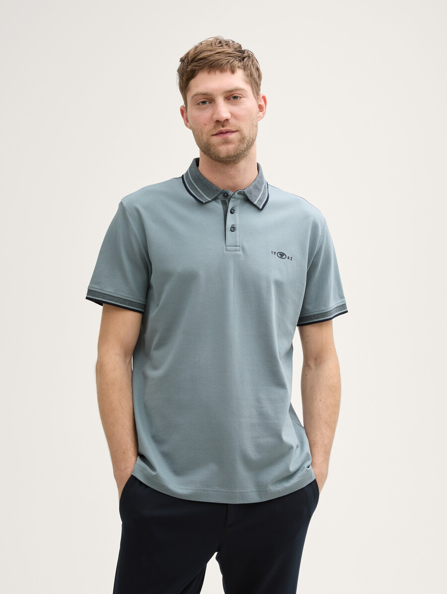polo de piqué con elástico