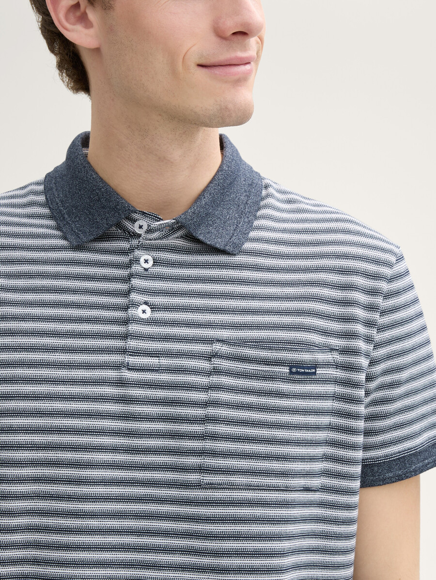 polo de piqué con bolsillo en el pecho